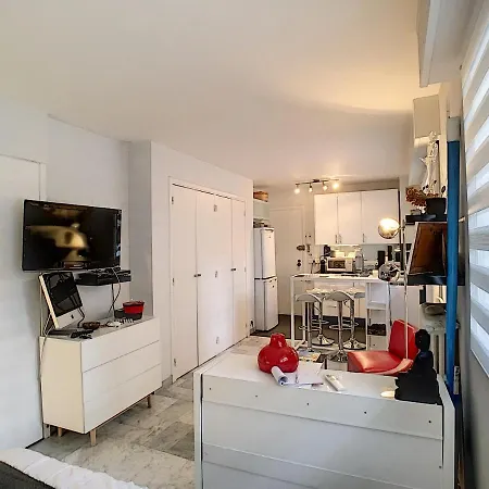 Palm Beach Beautiful Studio Of About 25 M² Decoration. Appartement *